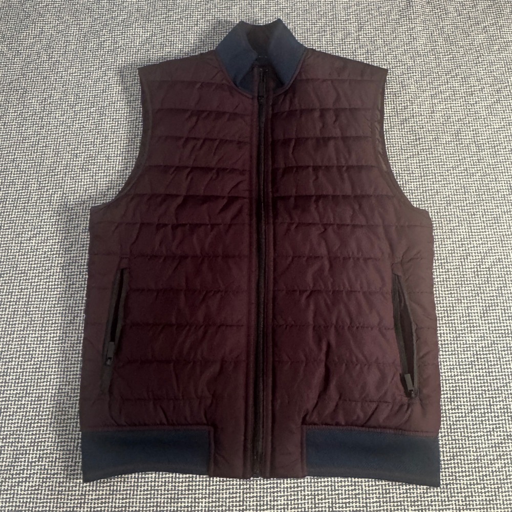 Perry Ellis Mens Quilted Puffer Vest Burgundy Maroon Navy Blue Mock Neck Medium
